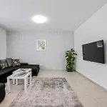 Holiday home Gorgeous In With Kitchen Vodice
