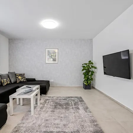 Vikendica Gorgeous In With Kitchen Vodice