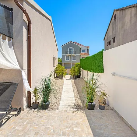 Gorgeous In With Kitchen *