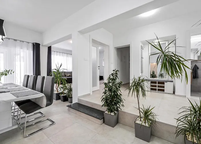 Gorgeous In With Kitchen Сasa de vacaciones Vodice