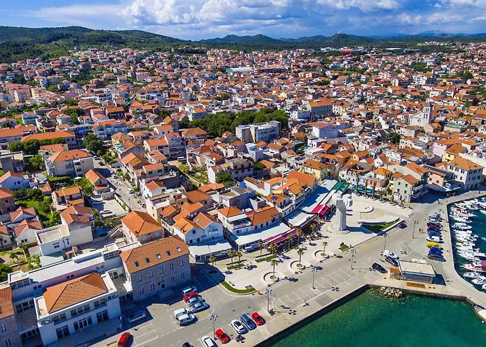 Ferienhaus Gorgeous In With Kitchen *