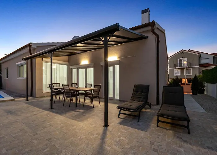 Gorgeous In With Kitchen Ferienhaus