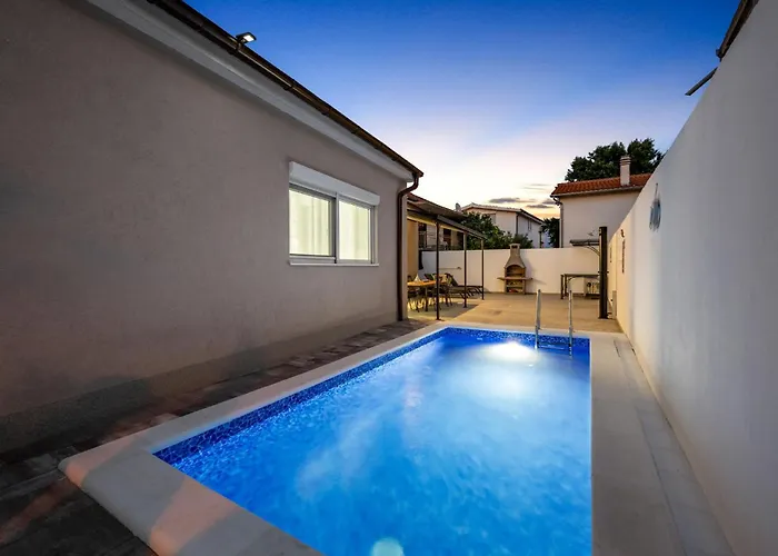 Сasa de vacaciones Gorgeous In With Kitchen