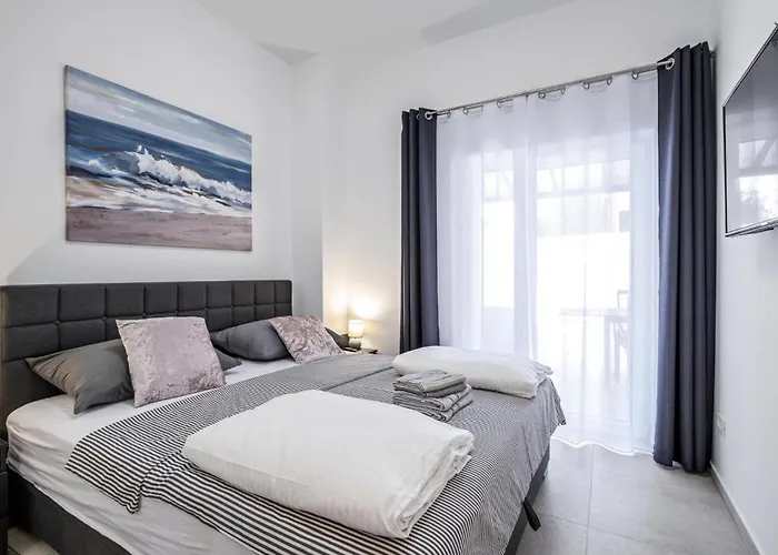 Gorgeous In With Kitchen *