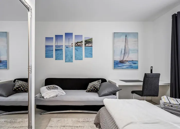 Gorgeous In With Kitchen